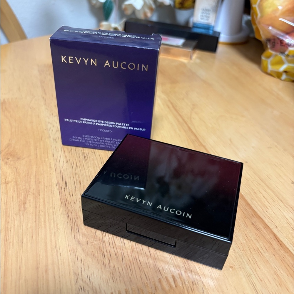 Kevyn Aucoin Emphasize Eye Design Palette In Focused~ Full Sz BNIB Authentic NEW - Picture 2 of 11